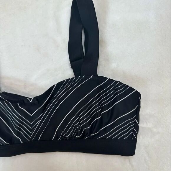 Athleta Black White Chevron Quick Dri Bikini Top Women's Size 32 B/C - Picture 3 of 7